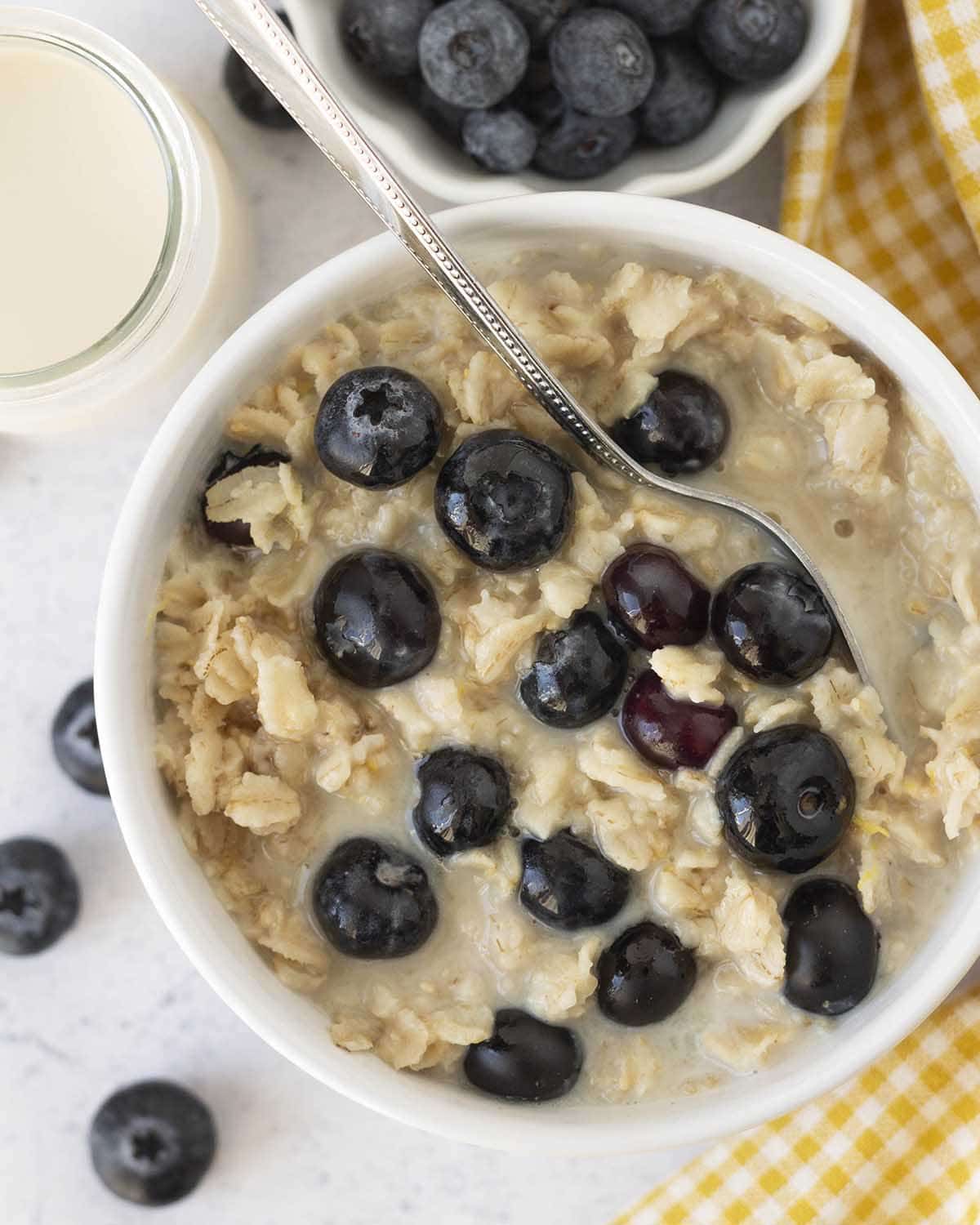 Porridge with Fresh Berries